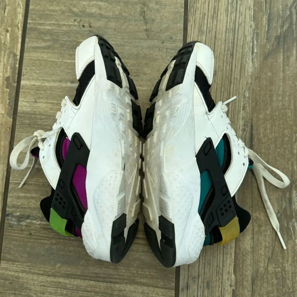 Nike Kids White Black Teal Purple Yellow Accent Sneakers